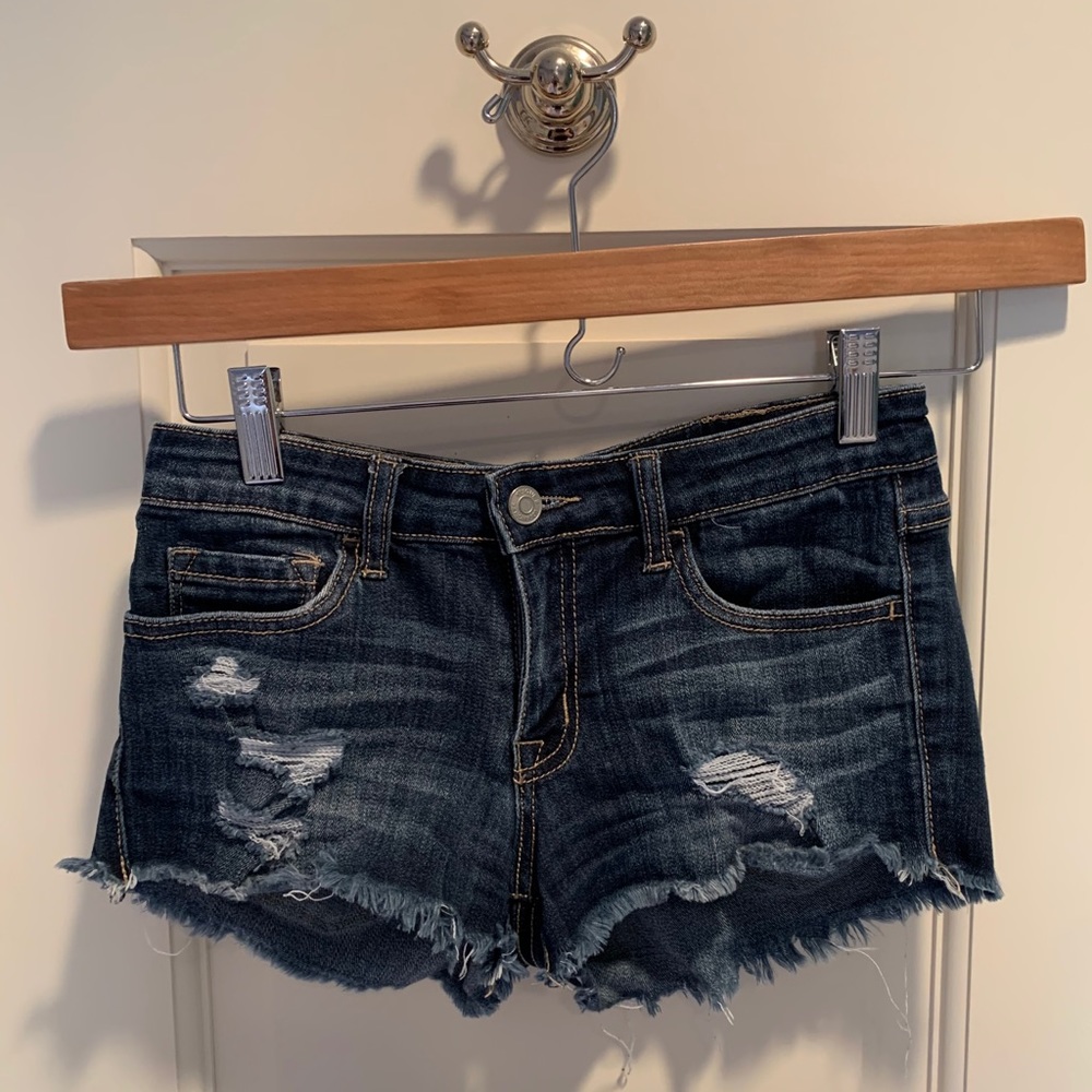 Ripped Jean shorts (booty shorts)!